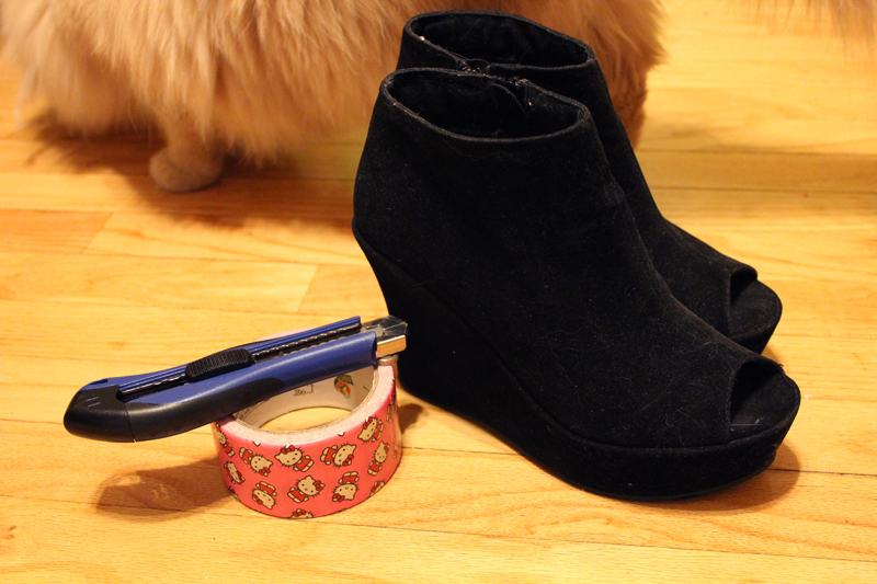 Diy wedge shoes DIY Wedge Espadrilles. Two ribbons placed back to back become the cute ankle strap. We even came up with a clever way to finish the ends of the ribbon with barely any bulk so they easily slide through the buckle. When you choose your own supplies, you can perfectly match your shoes to a specific outfit.