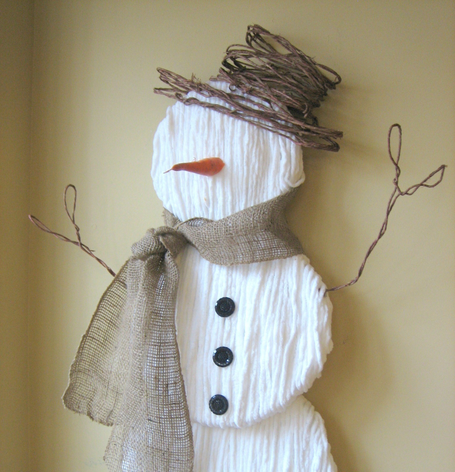 Cute Yarn Snowman · How To Make A Snowman Ornament · Decorating and