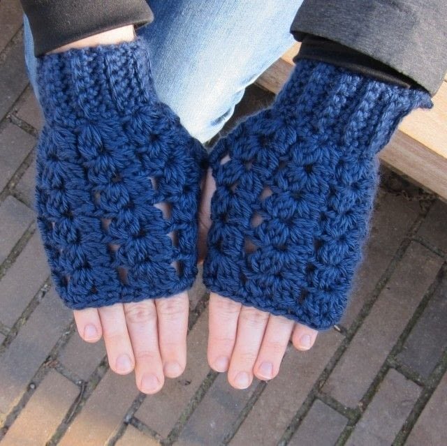 V Stitch Fingerless Gloves · How To Make Fingerless Gloves · Yarncraft