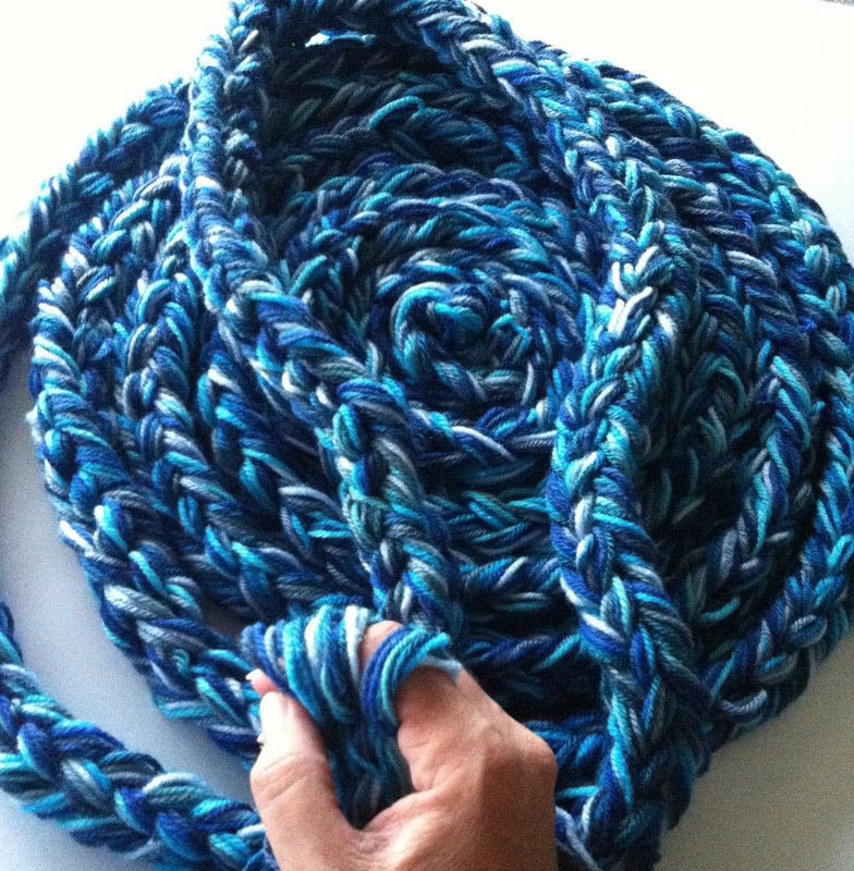 How To Finger Crochet Giant iCord ? How To Finger Crochet ...