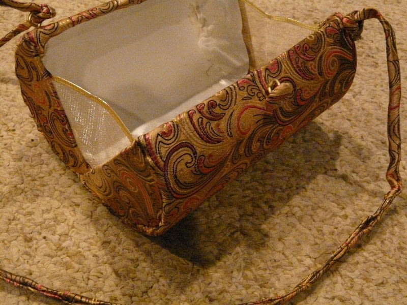 Pretty Bag. · A Handbag · Decorating on Cut Out + Keep · Creation by