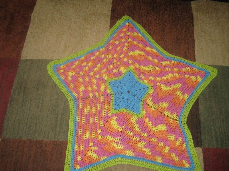 Star Blankets ? A Star Knit Blanket ? Crochet on Cut Out ...