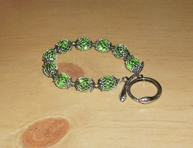 Harry Potter Slytherin Bracelet · How To Make A Beaded Bracelet · Jewelry Making on Cut Out + Keep