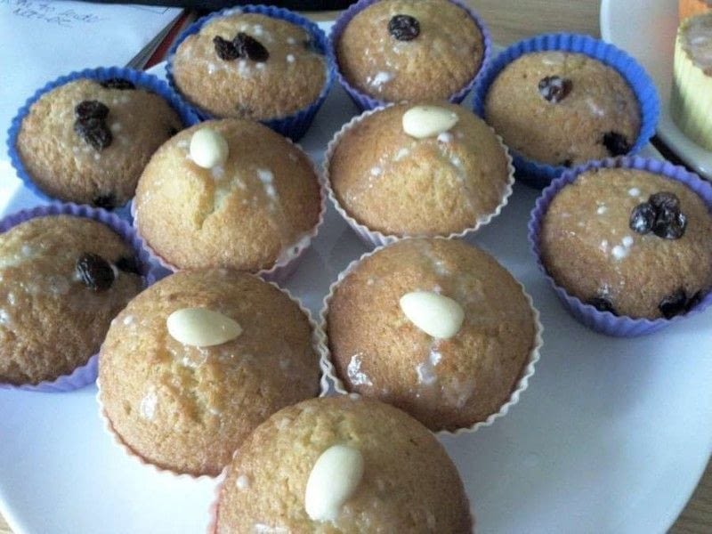 Delicious Victoria Sponge Muffins · How To Bake A Vanilla Cake · Baking
