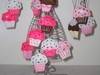 Small_full_cupcakes_1246476397