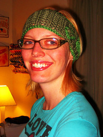 Button Closure Contrast Edge Plain Headband