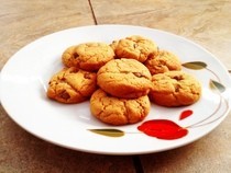 Simple And Yummy Peanut Butter And Chocolate Cookies