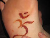 Henna Om