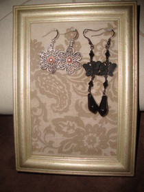 Frame Earring Organizer