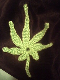 Crochet Pot Leaf