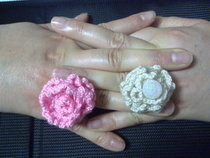 Magic Pearl And Pink Rose Crochet Rings