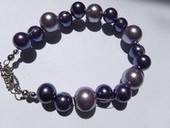 Glass Pearl Zig Zag Bracelet
