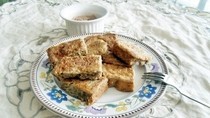 French Toast Sticks With Cinnamon Ricotta Creme