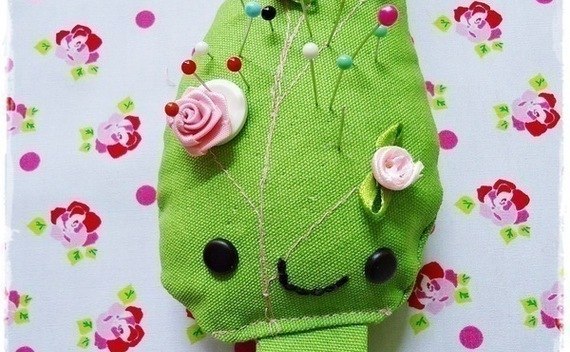 Kawaii Leaf Pin Cushion