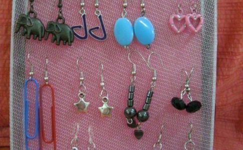 Earring Rack From Metal Lid