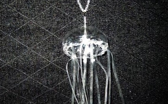 Trashion Jellyfish Necklace 