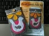 White Bird Design Handphone/ Ipod Pouch