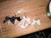 Bubblegoth Pearl Earrings With Bows