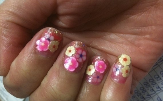 Cute Flower Nails 