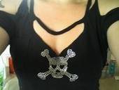 Cut Up Black Tee W/ Skull.