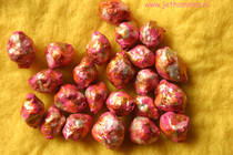 Make Your One Fake Glamourish Pearl Beads Of Toilet Paper