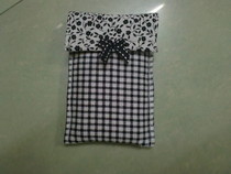A Pretty Phone Pouch For A Pretty Phone! :D