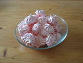 Cute Meringues