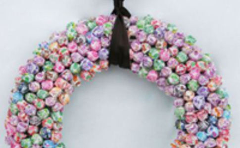 Dum Dums Wreath
