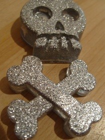 Resin Glitter Skull