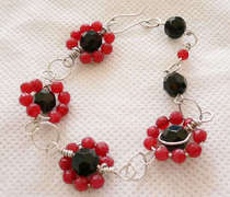 Flower Shape Wire Wrapped Loop Link Bracelet