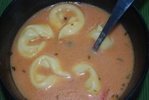 Tomato Tortellini Soup