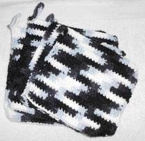 Black & White Pot Holders/Hot Plate Mats