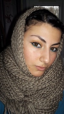 Green/Black Lined Arabic Eye