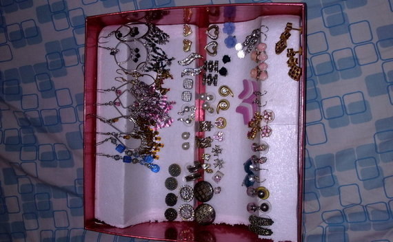 Simple N Easy Earing Organizer
