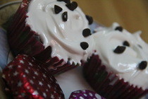 Easy Peasy Orange And Choco Chip Cupcake With Royal Icing :D