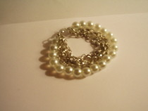 Chained Pearl Bracelet