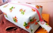 Oil Cloth Washbag