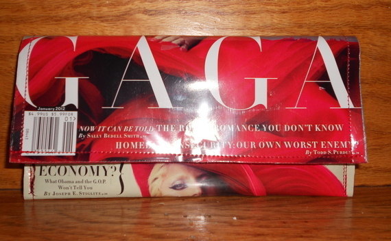 Magazine Clutch