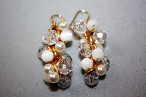 Earrings White And Gold Pearls And Beads 