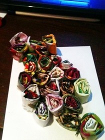 Recyled Magazine Swirl Cards 