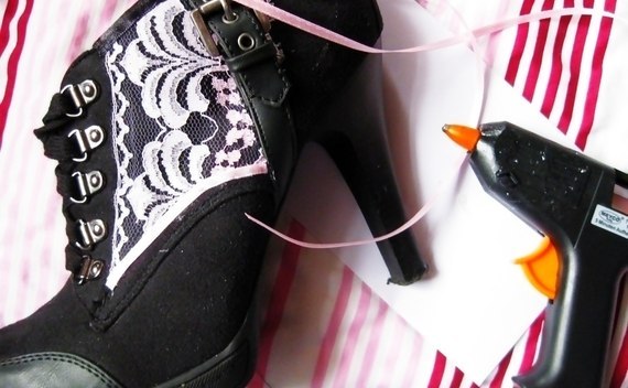 Vintage Lace Shoes