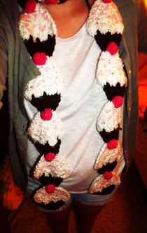 Cupcake Scarf