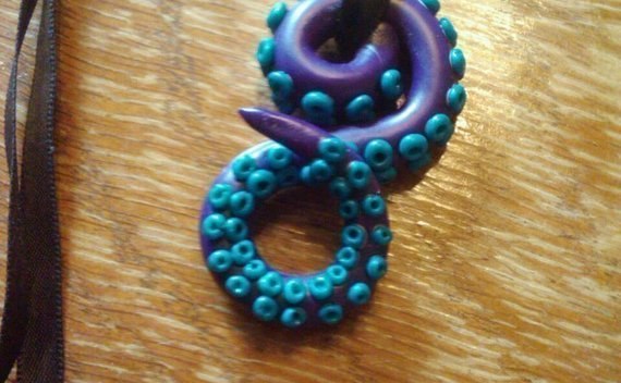 Tentacle Necklace 