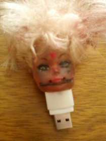 Gore Barbie Usb