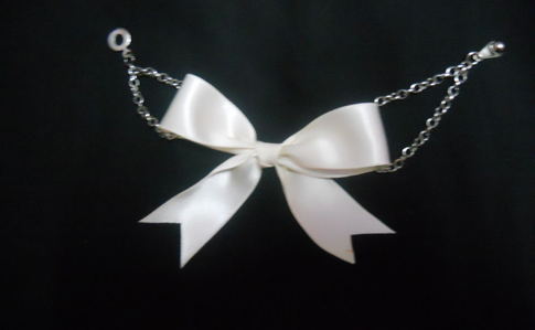 Easy Ettika Bow Bracelet