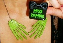 Skeleton Hands & Zombie Ring