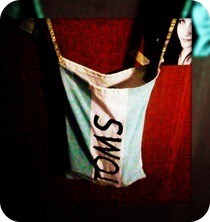 Toms Purse 