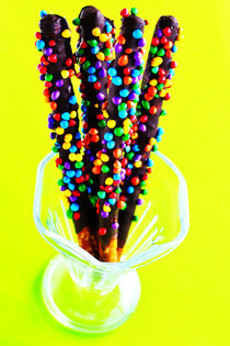 Chocolate Pretzel Rods