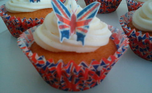 Union Jack Cupcakes