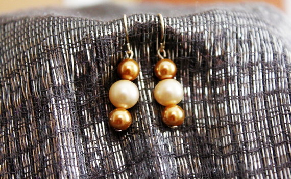 Tri Pearl Earrings